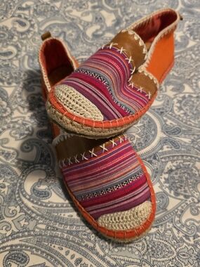Thesak Woven Stripe Espadrille Slip-On Shoes - Orange & Pink